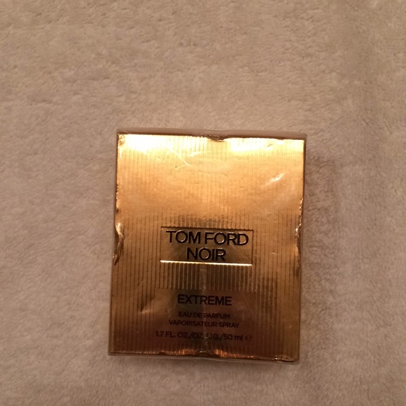 Tom Ford Noir Extreme by Tom Ford - Picture 6 of 7